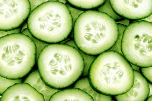 Gurken als Salat oder Snack helfen beim Abnehmen